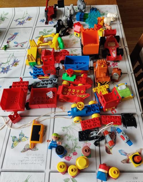 Partij Lego Duplo auto's , popjes , diverse en dierentuinset, Kinderen en Baby's, Speelgoed | Duplo en Lego, Zo goed als nieuw