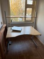 Ikea Bureau Jerker - In hoogte verstelbaar, Huis en Inrichting, Bureaus, Ophalen, In hoogte verstelbaar, Gebruikt, Bureau