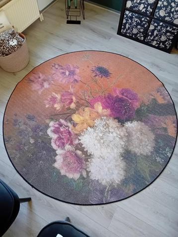 vloerkleed beschikbaar voor biedingen