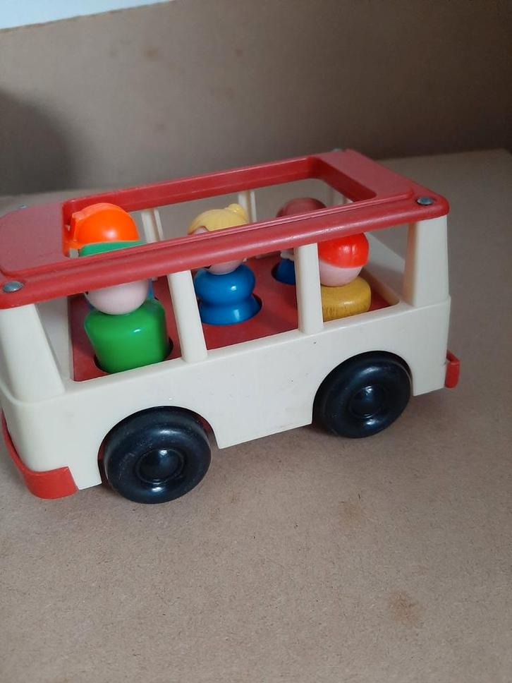 Fischer-price mini schoolbus vintage ' 80 jaren met 5 popjes, Kinderen en Baby's, Speelgoed | Fisher-Price, Gebruikt, Auto of Voertuig