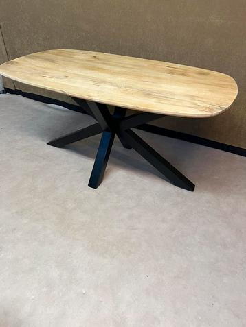 Eettafel Deens ovaal naturel 160cm en 180cm  met Matrix poot beschikbaar voor biedingen
