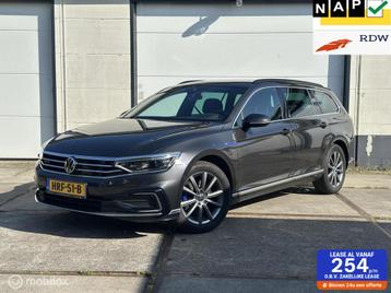 Volkswagen Passat VARIANT 1.4 TSI GTE PHEV | HUD | Digitaal  beschikbaar voor biedingen