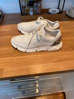 Te koop dames sneakers leer maat 41 € 10,00 nieuw, Wit, Ophalen of Verzenden, Sneakers of Gympen, Zo goed als nieuw