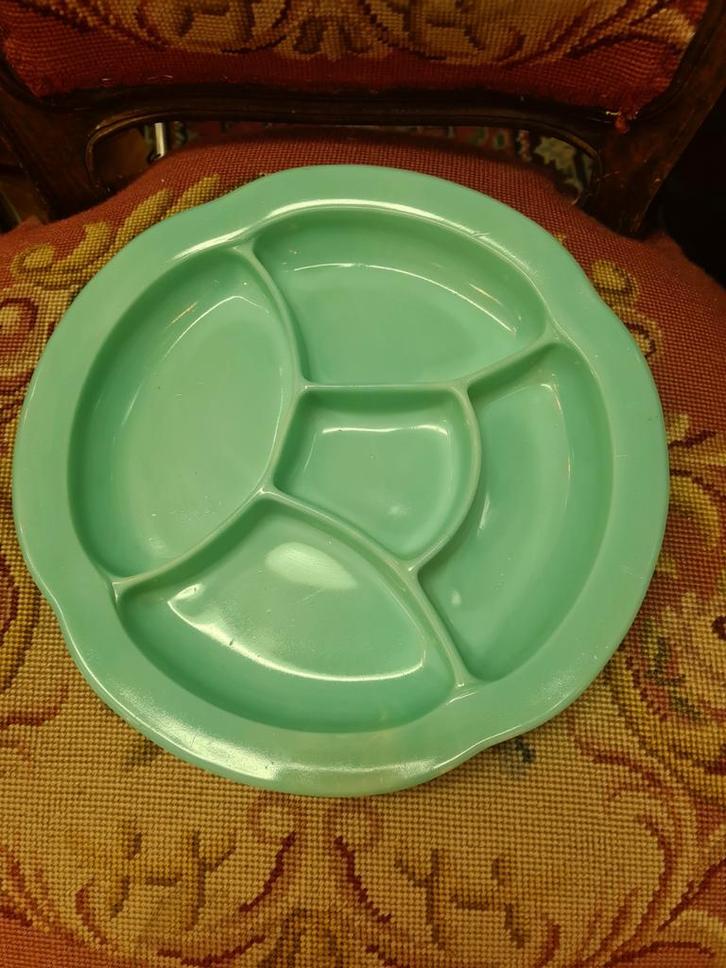 Vintage Mintgroen Verdeelbord, Huis en Inrichting, Keuken | Servies, Zo goed als nieuw, Bord(en), Effen, Aardewerk, Ophalen of Verzenden