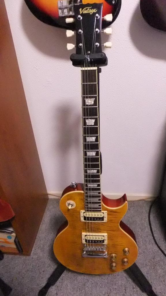 PRIJSVERLAGING! Vintage 100AFD Paradise Tribute Les Paul, Muziek en Instrumenten, Snaarinstrumenten | Gitaren | Elektrisch, Zo goed als nieuw