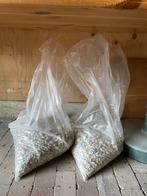 GRATIS Zakken met witte siergrind (limburgs grind), Tuin en Terras, Grind, Keien en Split, Ophalen, Overige materialen, Wit, Zo goed als nieuw