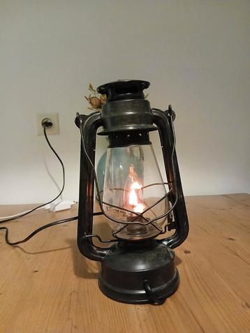 Vintage Lampje - Sfeervolle Olie Lamp Look beschikbaar voor biedingen