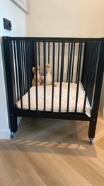 Zwarte Baby Box bopita op wieltjes, Kinderen en Baby's, Ophalen, Gebruikt, Wieltjes