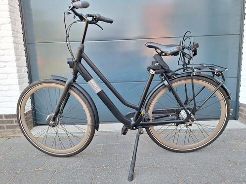 GAZELLE
Type Esprit C7 dames
Kleur Black Mat, maat 59, Fietsen en Brommers, Fietsen | Dames | Damesfietsen, Zo goed als nieuw