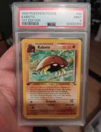 Kabuto 1st Edition Fossil PSA 9, Ophalen of Verzenden, Zo goed als nieuw, Losse kaart