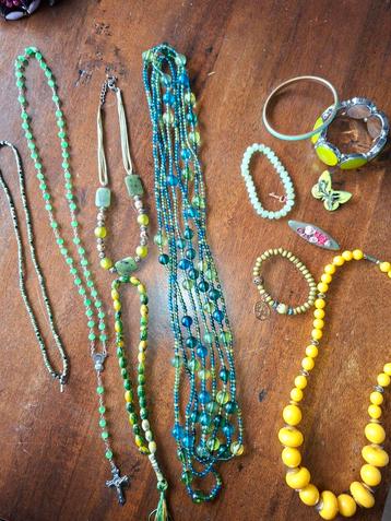 Vintage Sieraden Lot - geel en Groen, in 1 koop €10 beschikbaar voor biedingen