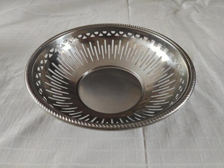 Alessi rvs schaal, Huis en Inrichting, Woonaccessoires | Schalen en Manden, Zo goed als nieuw, Schaal, Rond, Overige materialen