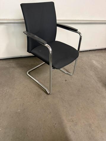 4x setprijs €150,- Comforto stapelbare stoel beschikbaar voor biedingen