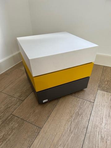 Leolux Bijzettafel Model Blocco beschikbaar voor biedingen
