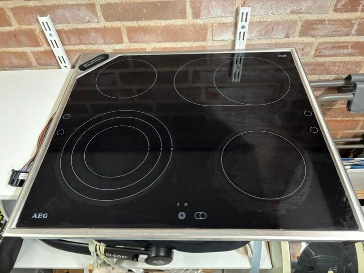 Inductieplaat AEG - Zeer Nette Staat, Huis en Inrichting, Keuken | Keukenelementen, Zo goed als nieuw, Minder dan 100 cm, 50 tot 100 cm