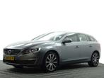 Volvo V60 2.4 D5 Twin Engine Momentum Aut- Park Assist, Navi, Auto's, 110 €/maand, Zilver of Grijs, Gebruikt, 750 kg