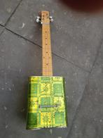zelfbouw ukelele van olieblik, Ophalen, Gebruikt, Ukelele