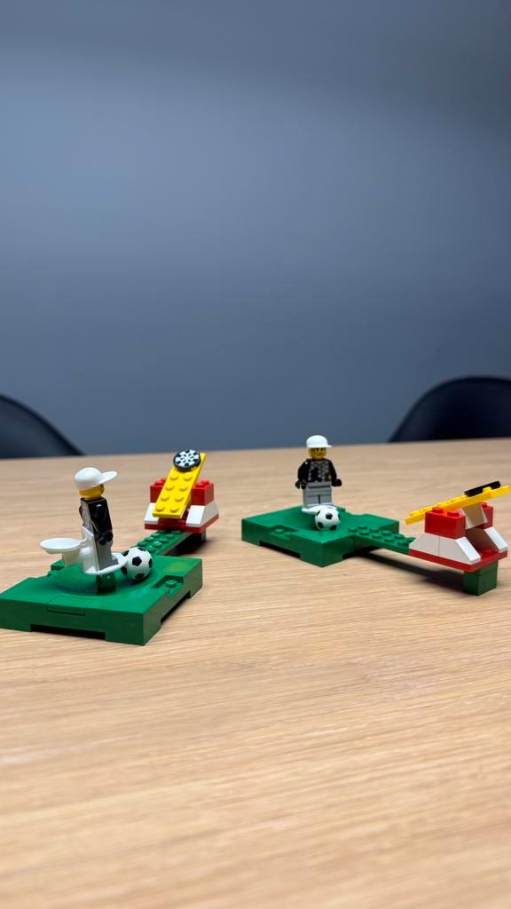 LEGO voetbal keeper training - 1429 x2, Kinderen en Baby's, Speelgoed | Duplo en Lego, Zo goed als nieuw, Ophalen of Verzenden