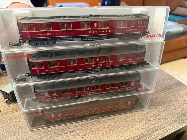 Fleischmann Mitropa Slaapwagens - Set van 4, Verzamelen, Spoorwegen en Tramwegen, Zo goed als nieuw, Trein, Schaalmodel, Ophalen of Verzenden