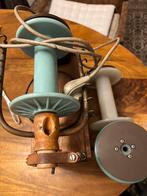 Elektrische spinnenwiel, Hobby en Vrije tijd, Spinnewielen en Spinnen, Ophalen of Verzenden, Zo goed als nieuw, Spinnewiel