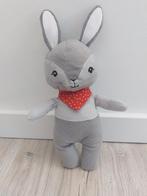 Knuffel Ikea konijn haas gulligast sjaal grijs K9040, Kinderen en Baby's, Speelgoed | Knuffels en Pluche, Ophalen of Verzenden