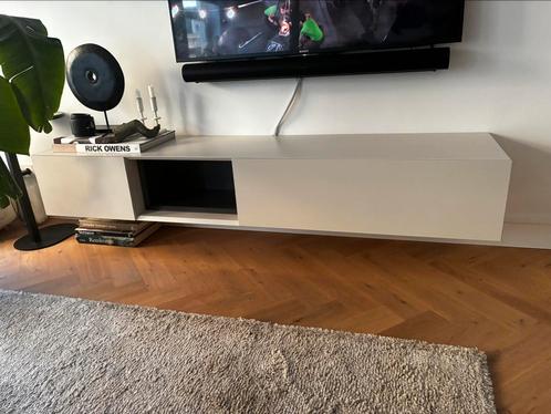 Zwevend TV meubel, Huis en Inrichting, Kasten | Televisiemeubels, Zo goed als nieuw, Minder dan 100 cm, 150 tot 200 cm, 25 tot 50 cm