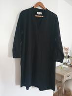 Shoeby zwarte tuniek/jurkje met zelfde stof riem, Kleding | Dames, Blouses en Tunieken, Ophalen, Zo goed als nieuw, Maat 46/48 (XL) of groter