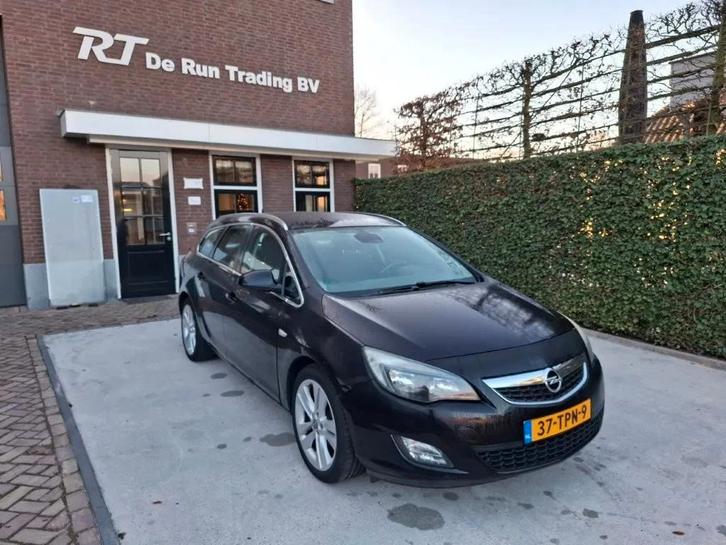 Opel Astra P-J/SW / Astra sports tourer (bj 2012), Auto's, Opel, Te koop, Astra, ABS, Airbags, Airconditioning, Centrale vergrendeling