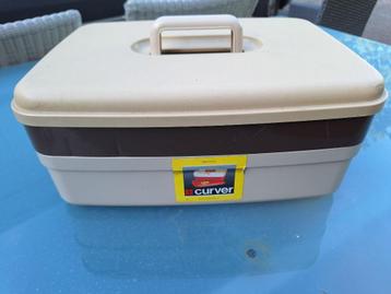 Curver naaikoffer beschikbaar voor biedingen