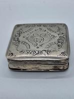 Antiek Zilveren Pillendoosje, ca. 1850, Antiek en Kunst, Ophalen of Verzenden