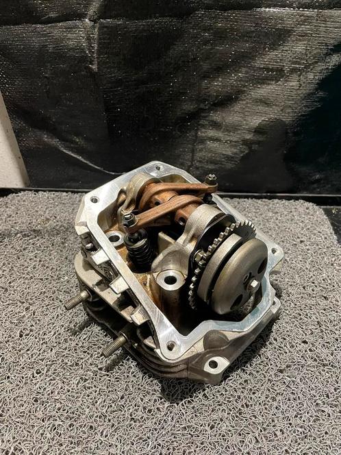 Cilinderkop / cilinder 125cc leader piaggio, Fietsen en Brommers, Brommeronderdelen | Algemeen, Cilinder, Ophalen of Verzenden