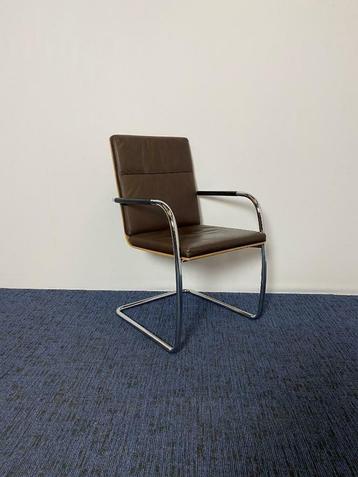 46 x Vergaderstoel Thonet S61, design, bruin leder, chroom