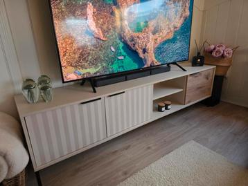 Zo goed als Nieuw ! TV Meubel Ramirez eiken beige !