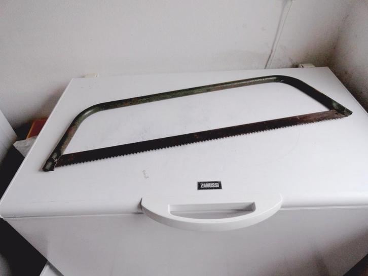 Beugelzaag, twee ouderwetse beugelzagen, grote zagen, Antiek en Kunst, Antiek | Gereedschap en Instrumenten, Ophalen of Verzenden