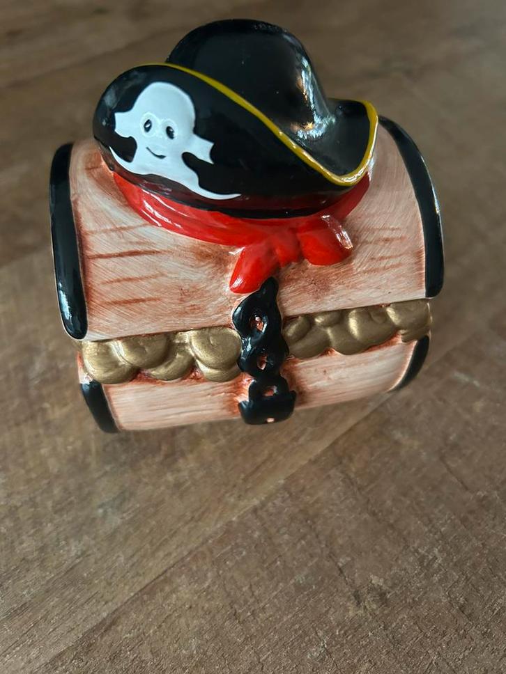 Piraten spaarpot schatkist – nieuw, Verzamelen, Spaarpotten, Nieuw, Steen, Aardewerk of Keramiek, Ophalen of Verzenden