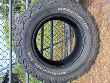 Te koop bf goodrich 265/65r17 all terrein  beschikbaar voor biedingen