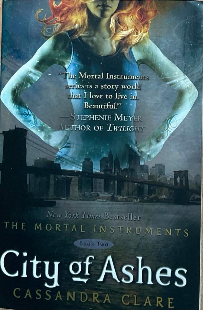 City of Ashes - Cassandra Clare, Boeken, Fantasy, Zo goed als nieuw, Ophalen of Verzenden