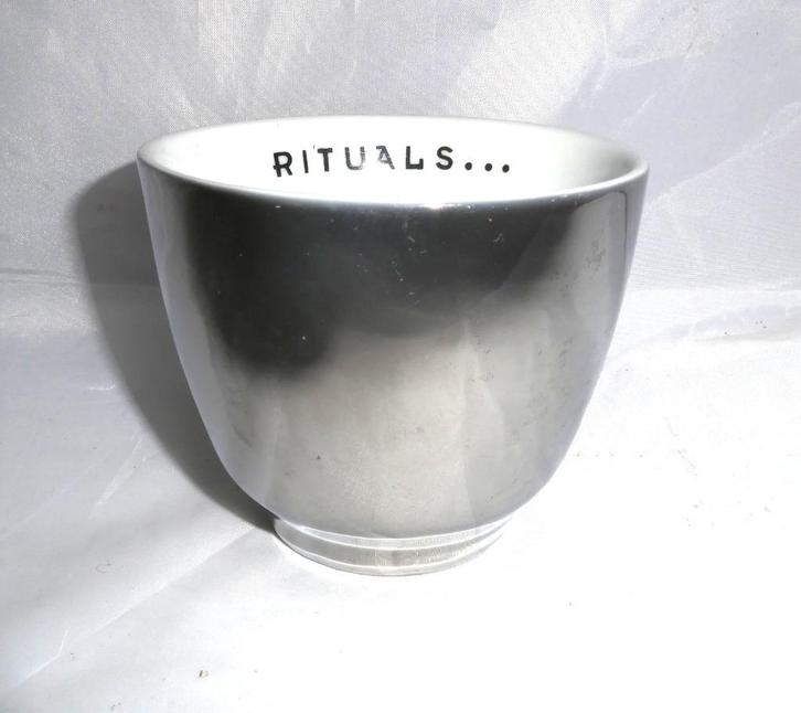 Rituals Handmade Tea Cups Zilver, Huis en Inrichting, Keuken | Servies, Zo goed als nieuw, Kop(pen) en/of Schotel(s), Overige stijlen