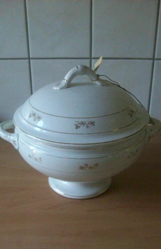 Mooie soepterrine, Boch, Nimy, Huis en Inrichting, Keuken | Servies, Ophalen of Verzenden, Overige stijlen, Aardewerk, Schaal of Schalen