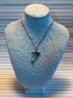 Zilveren dolfijn hanger aan zilver ketting, Met hanger, Ophalen of Verzenden, Zo goed als nieuw, Zilver