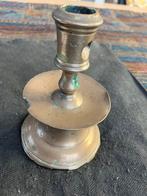 Antieke rokkandelasr 17e eeuw of ouder, gebruikersporen, Ophalen of Verzenden, Koper of Brons