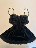 Zwart fluwelen top met kant - Maat M, Ophalen of Verzenden, Gedragen, Maat 38/40 (M), Zwart