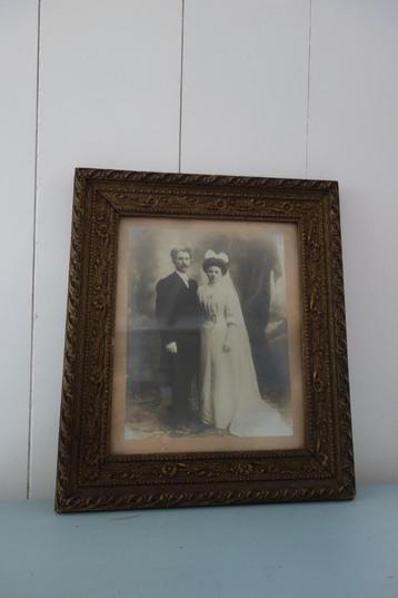 Prachtge antieke goudkleurige houten fotolijst uit begin1900 beschikbaar voor biedingen