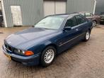BMW 5-Serie 2.5 I 523 AUT 1997 Blauw, Auto's, BMW, Automaat, Achterwielaandrijving, 74 €/maand, Zwart