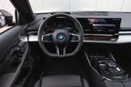 BMW 5 Serie Touring 530e M Sport Automaat / Panoramadak / Bo, Automaat, 1998 cc, Achterwielaandrijving, Zwart