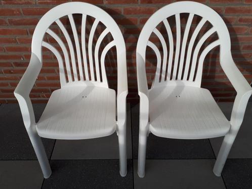 2 stevige, stapelbare witte HARTMAN WINDSORS CLUB, Tuin en Terras, Tuinstoelen, Zo goed als nieuw, Kunststof, Stapelbaar, Ophalen