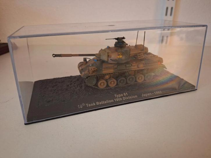 Tank in vitrine, Verzamelen, Overige Verzamelen, Zo goed als nieuw, Ophalen of Verzenden