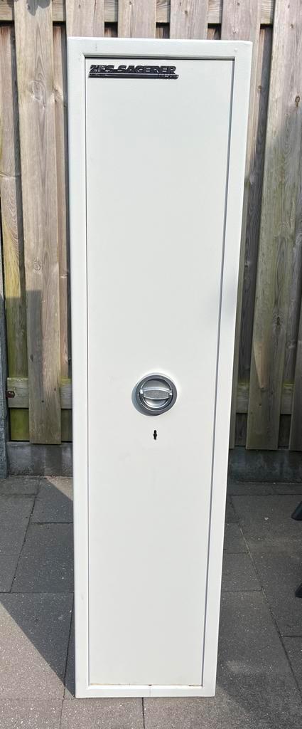Grote wapenkluis ZFS Tresore 6 geweren!, Sport en Fitness, Schietsport-accessoires, Ophalen