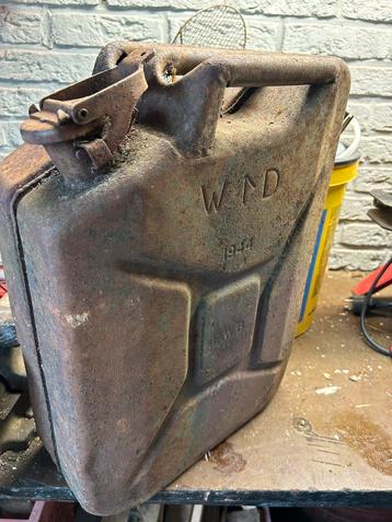 Ww2 jerrycan beschikbaar voor biedingen