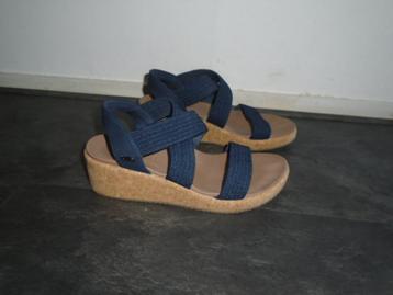 Skechers Arch Fit Sleehak Stretch Sandalen maat 40 ZGAN beschikbaar voor biedingen